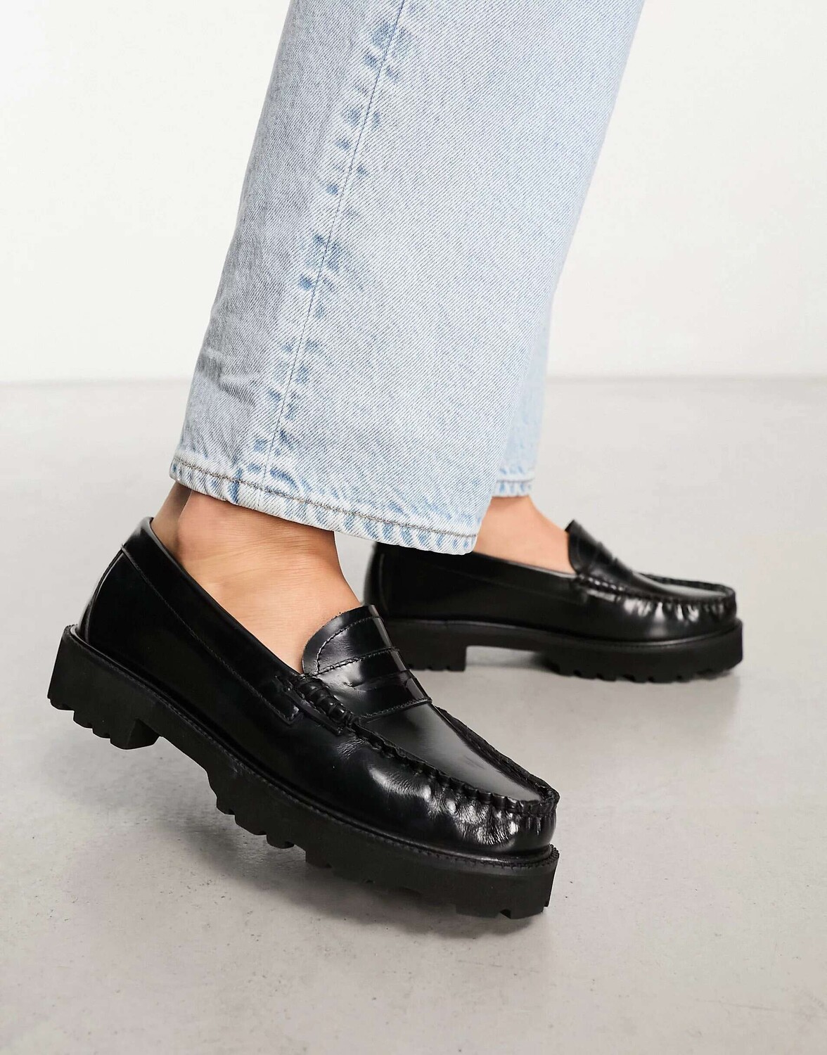 

Черные кожаные лоферы Schuh Lionel, Черный