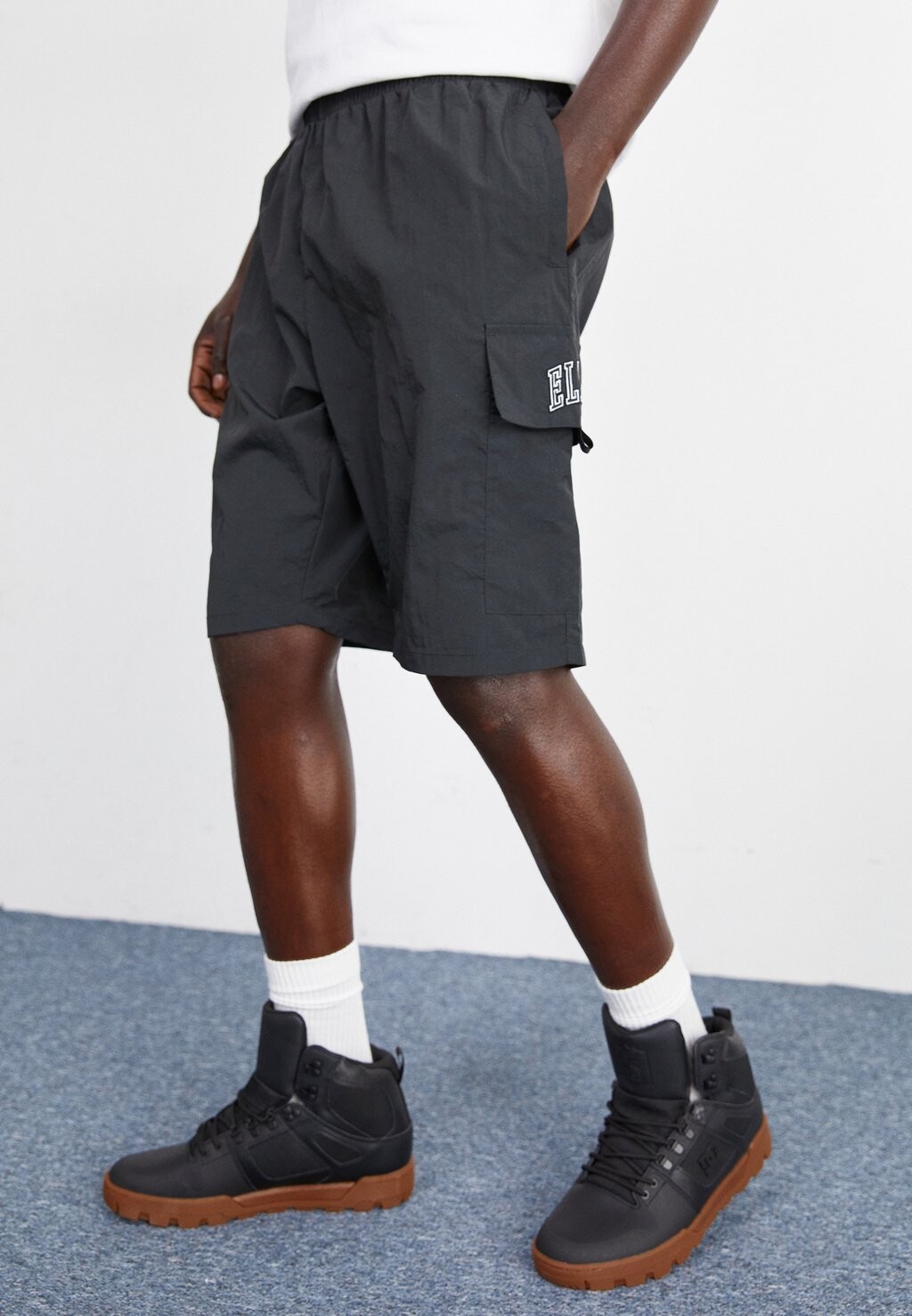 

Шорты YULIO Ellesse, цвет washed black