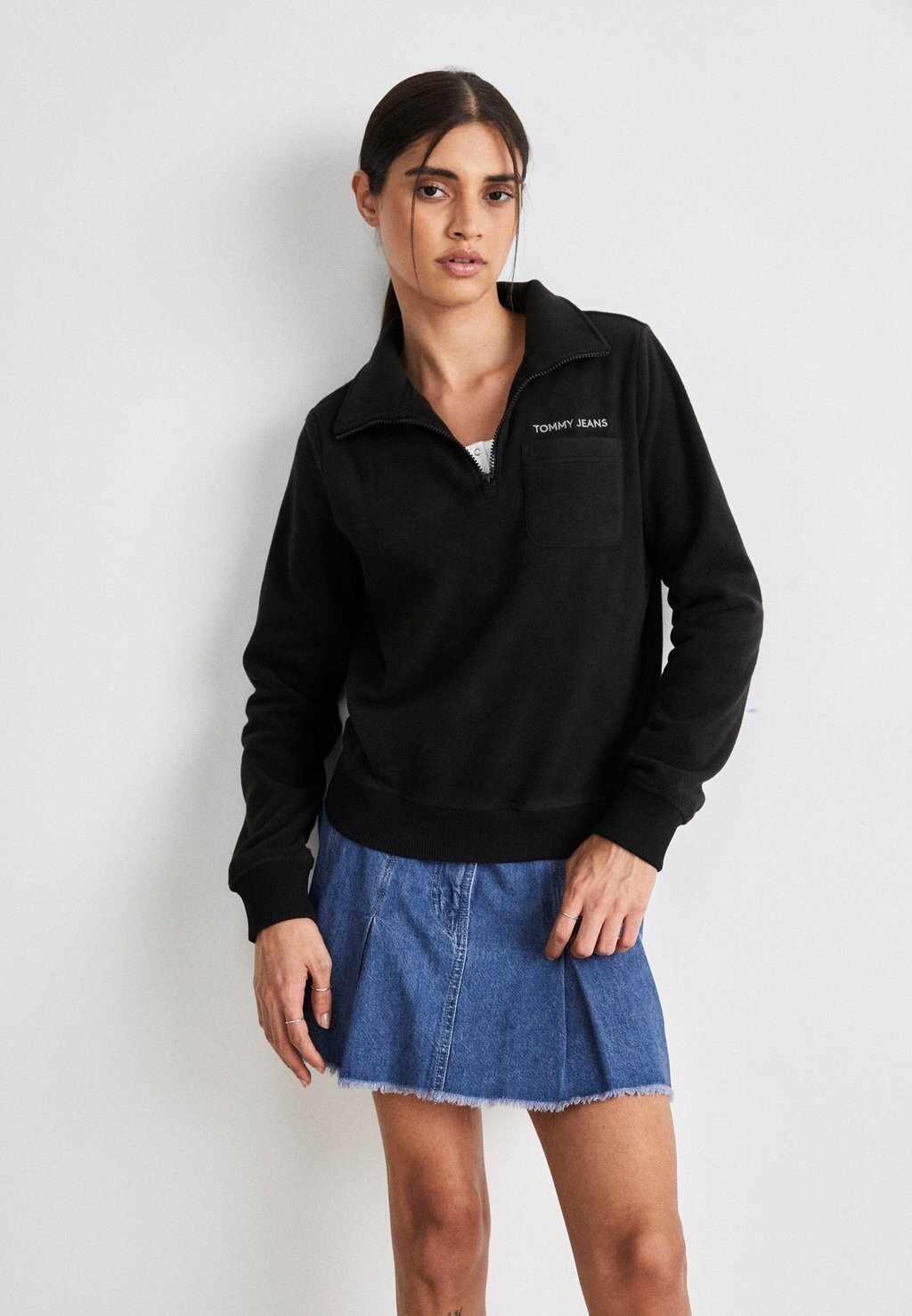 

Толстовка флисовая SMALL CLASSIC Tommy Jeans, черный