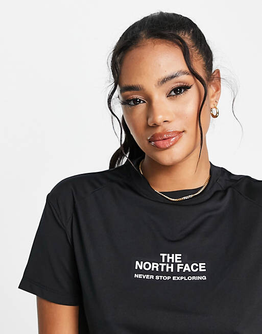 

Черная футболка The North Face Training Mountain Athletics