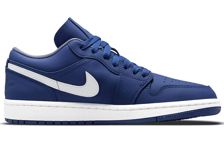 

Кроссовки Nike Air Jordan Wmns Air Jordan 1 Low SE, синий / белый