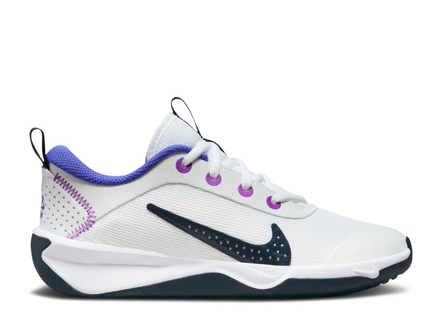 

Кроссовки Nike Omni Multi Court GS, цвет White Dark Obsidian
