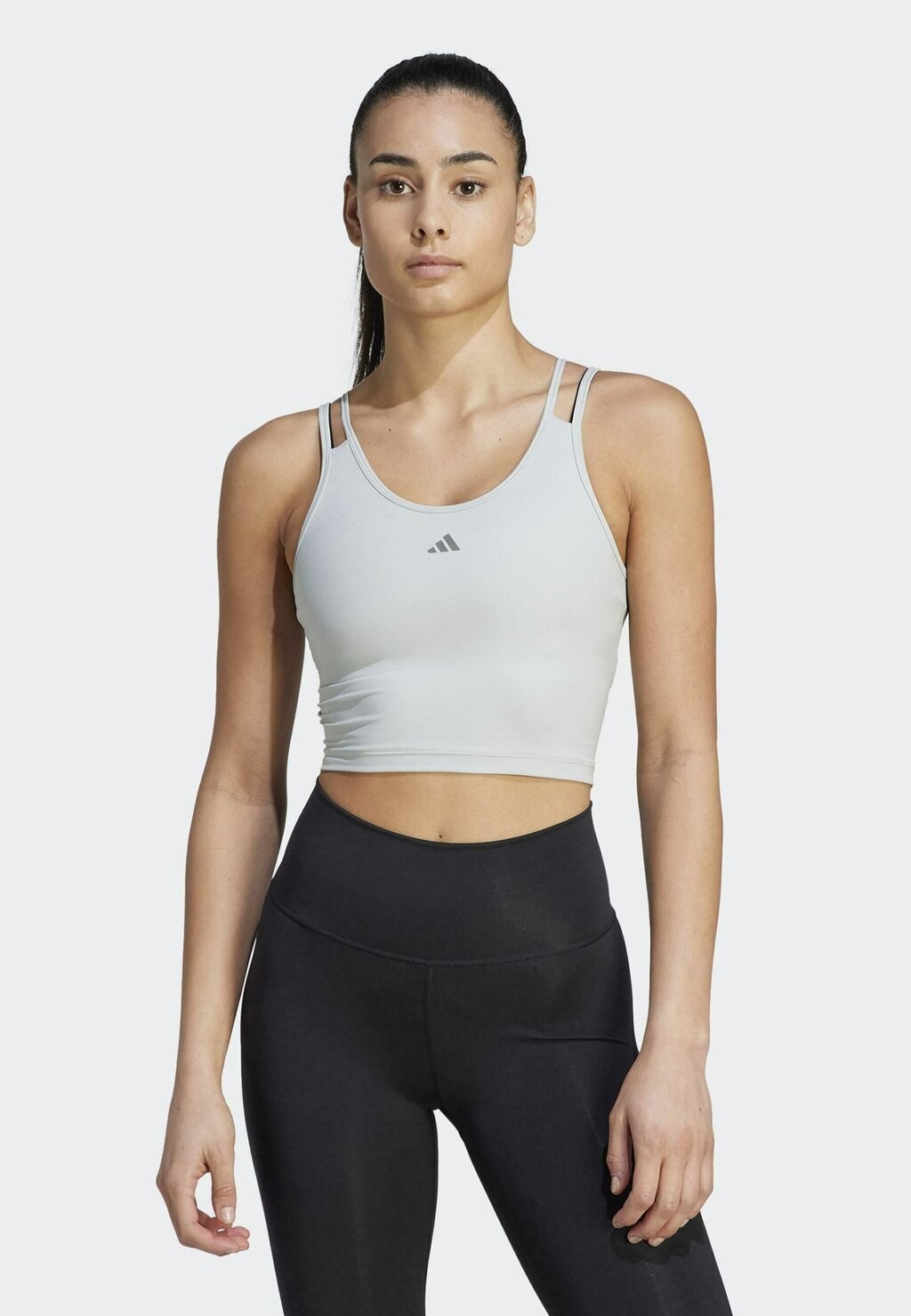 

Топ Adidas