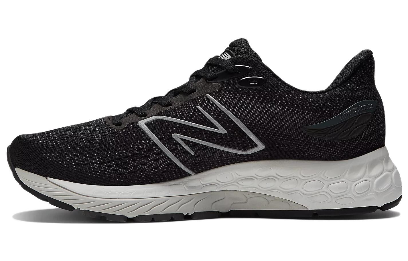 

Кроссовки мужские New Balance 880, черный / белый