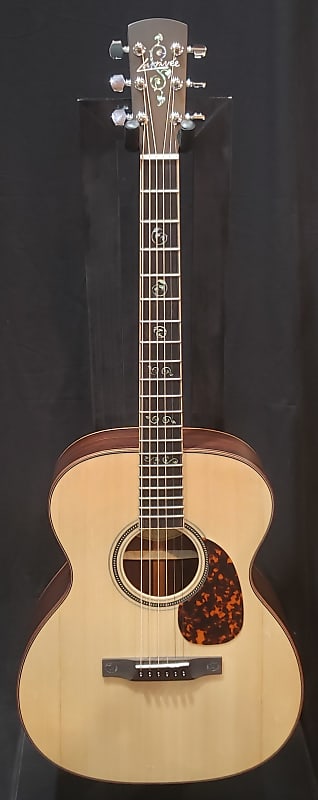 Акустическая гитара Larrivee OM-3 Rosewood Vine Special 2022 Natural