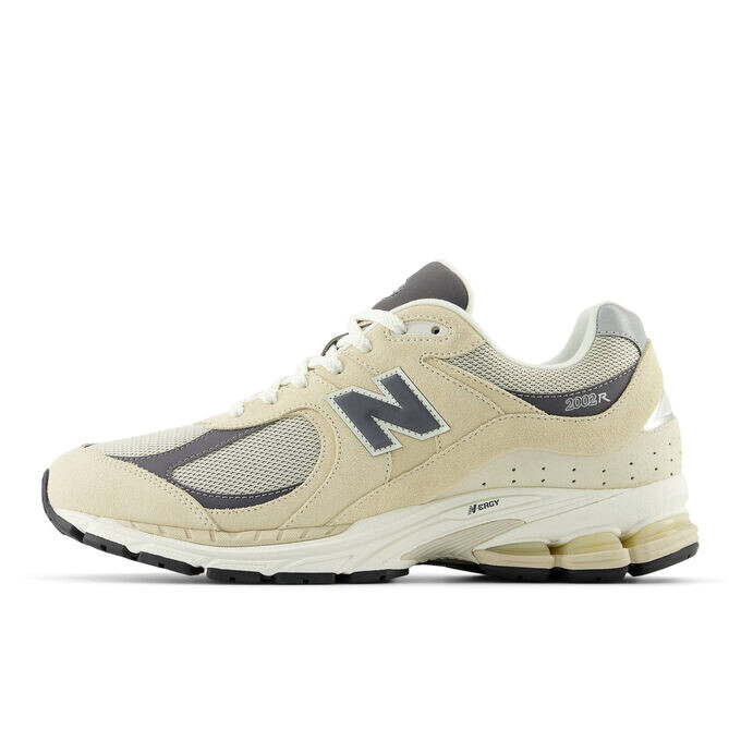 

Кроссовки 2002р New Balance, бежевый