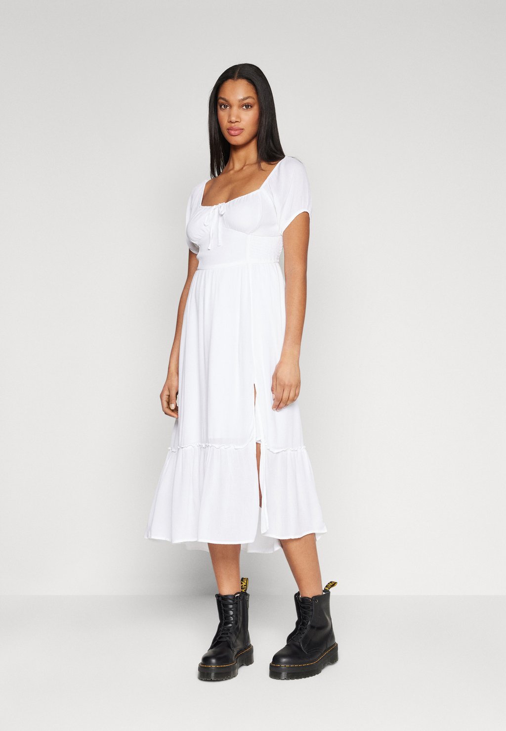 

Дневное платье SOFIA MIDI DRESS Hollister Co., цвет bright white update