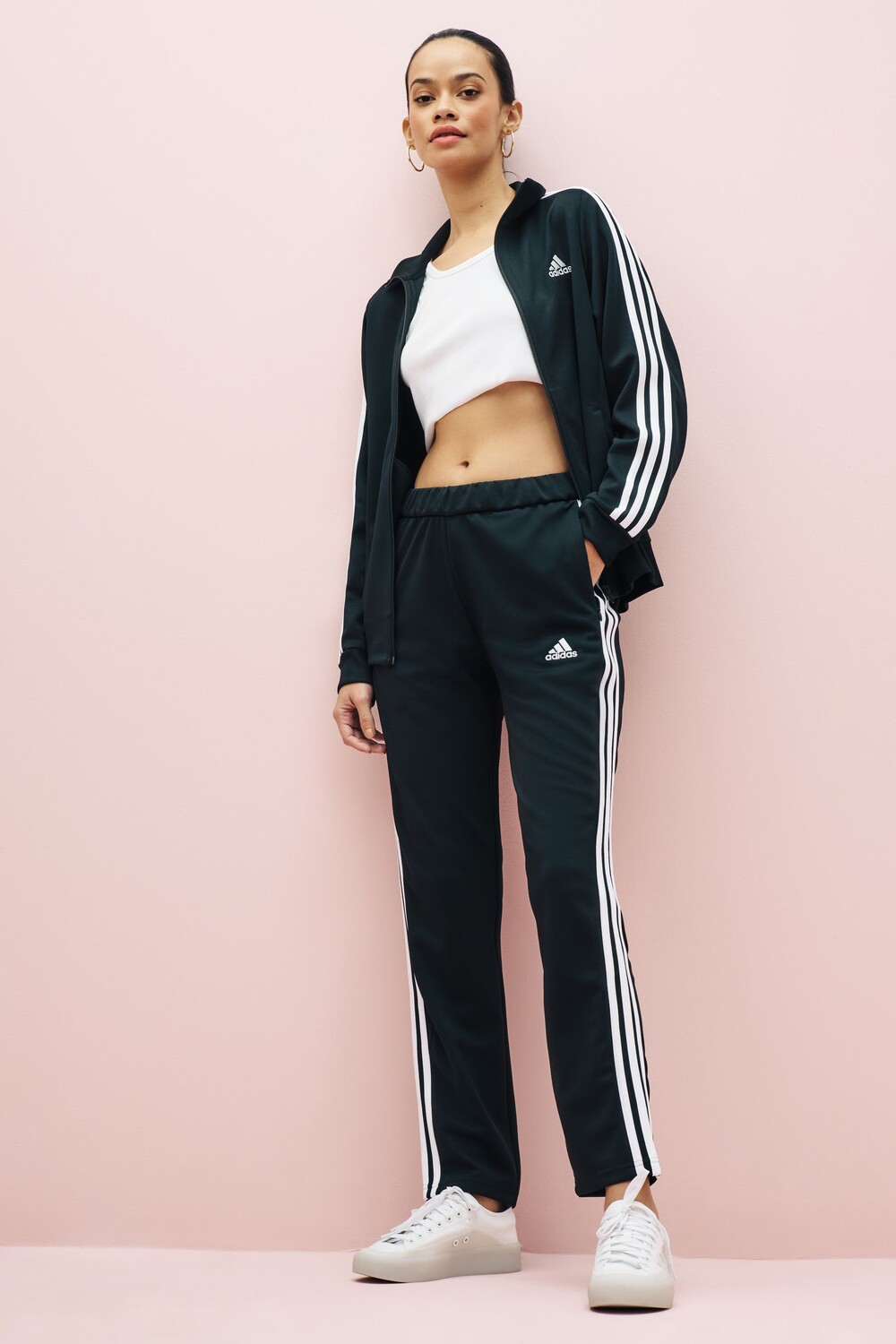 

Спортивный спортивный костюм adidas, черный
