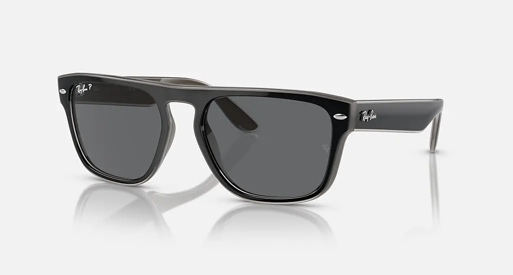 

Солнцезащитные очки Ray-Ban RB4407, темно-серый