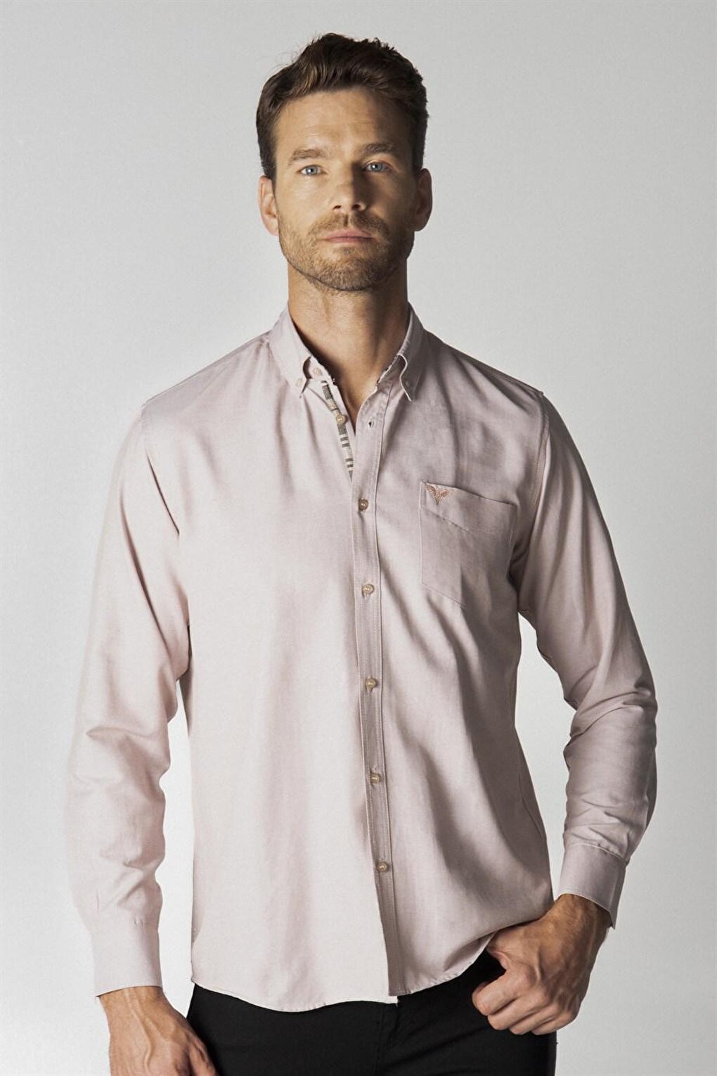 Мужская оксфордская рубашка из поплина классического кроя свободного кроя TUDORS фото