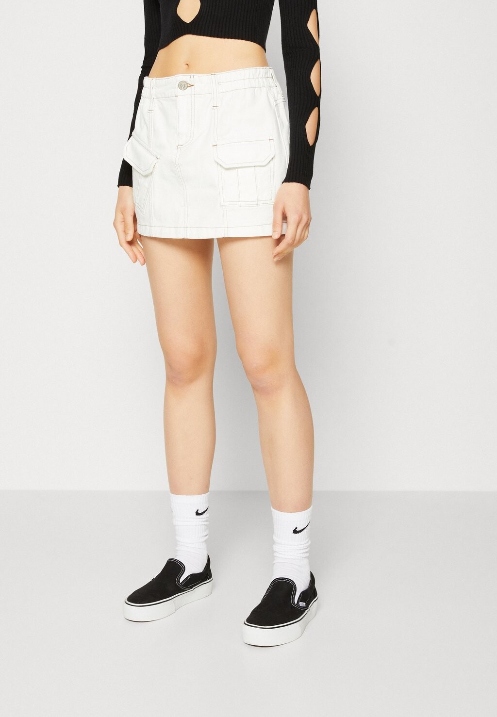

Джинсовая юбка BDG Urban Outfitters, белый
