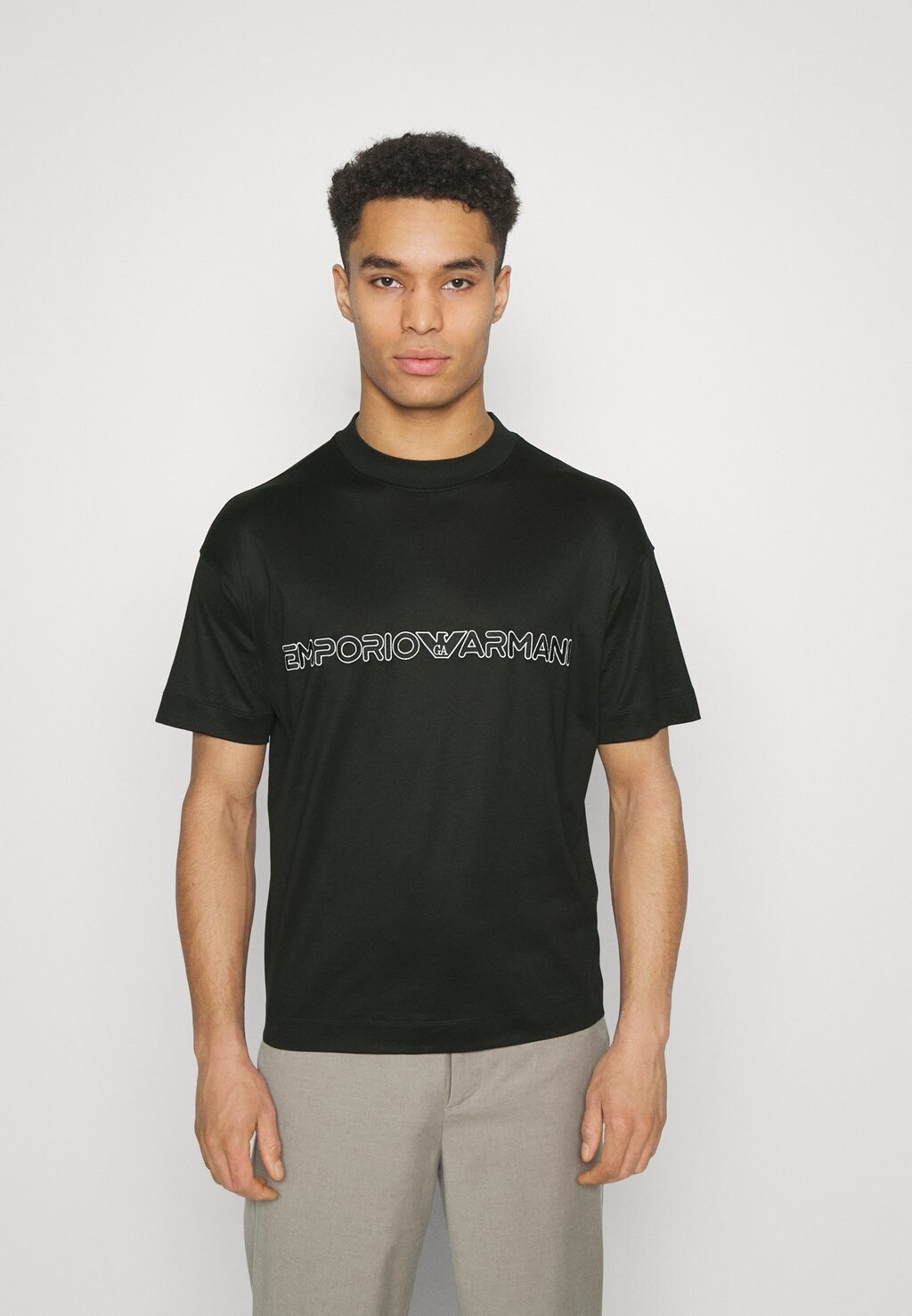 

Футболка с принтом Emporio Armani, черный