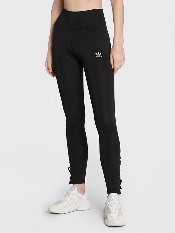 

Леггинсы плотно сидят Adidas, черный