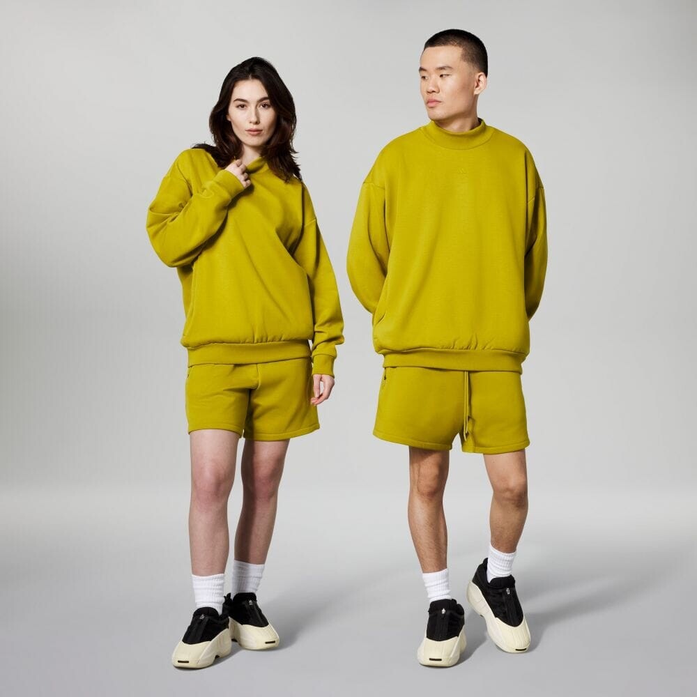 

Толстовка Adidas IN4245