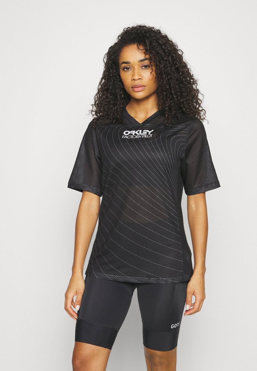 

Спортивная футболка Oakley, черный