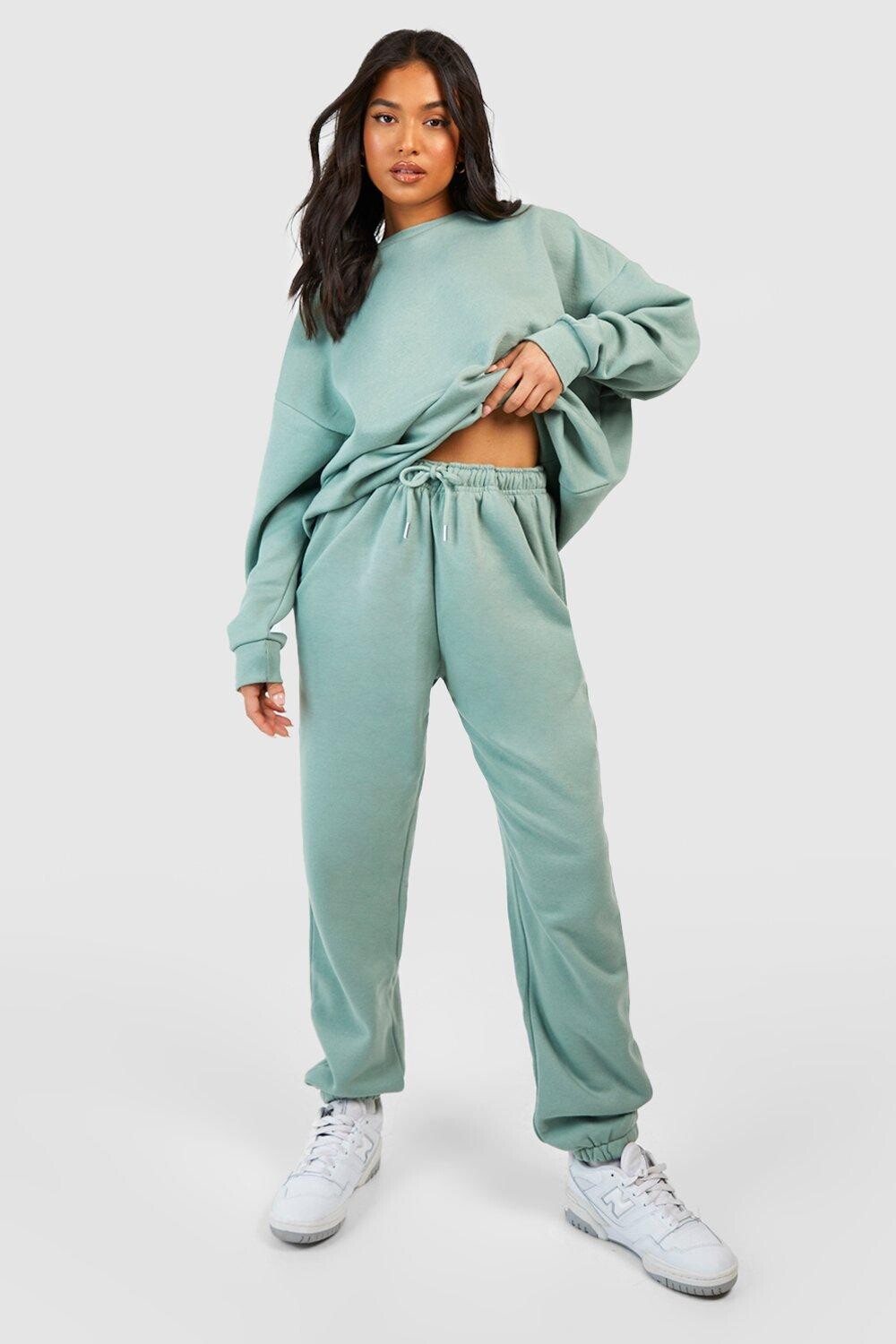 

Базовые джоггеры оверсайз Boohoo, шалфей