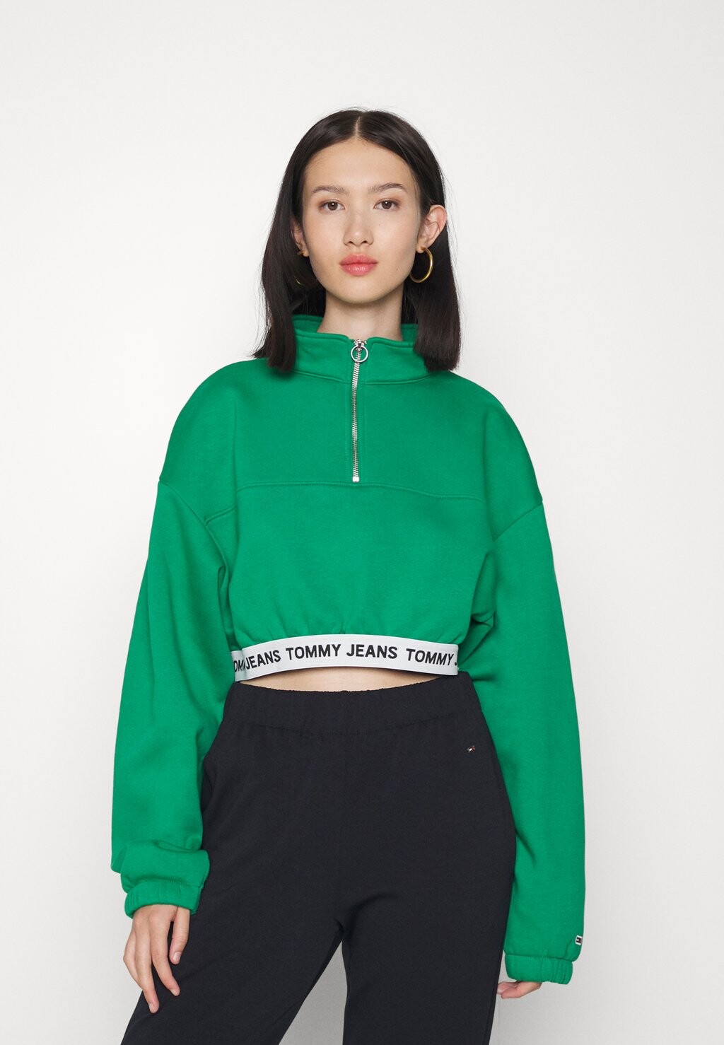 

Толстовка Tommy Jeans