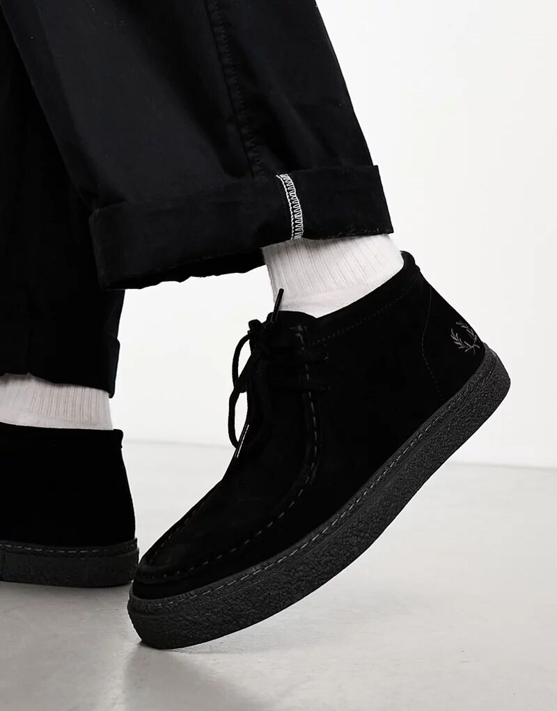 Черные замшевые ботинки до середины икры Fred Perry Dawson низкие замшевые туфли fred perry dawson черный