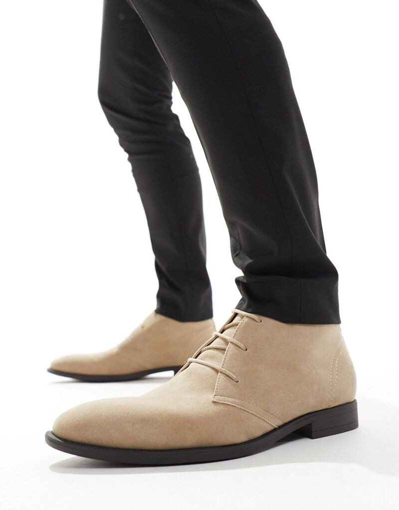 

Ботинки чукка из искусственной замши ASOS DESIGN