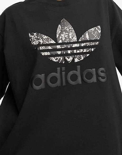 

Черная футболка с большим логотипом adidas Originals и змеиным принтом, Черный