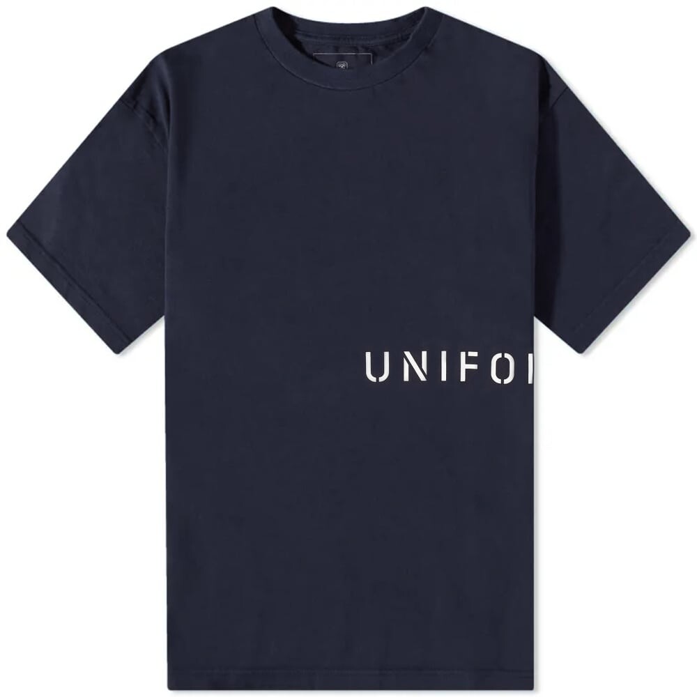 

Футболка с оригинальным логотипом Uniform Experiment