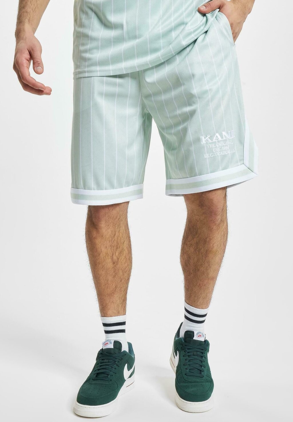 

Шорты KK RETRO PINSTRIPES Karl Kani, светло-мятный белый