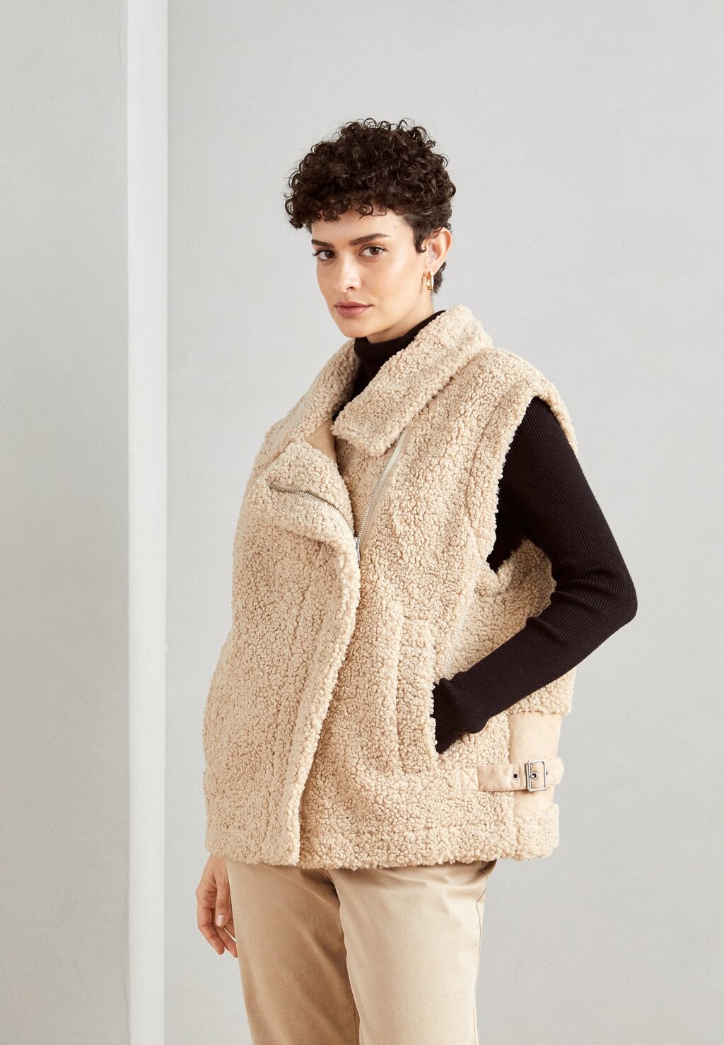 

Жилет Esprit ЖИЛЕТ, песочный, Бежевый