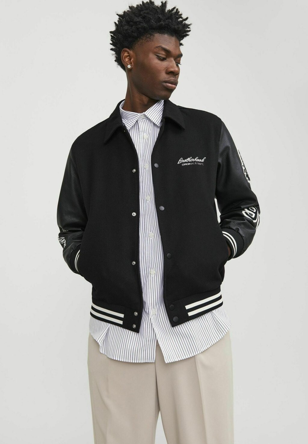

Куртки-бомберы Jack & Jones, черный