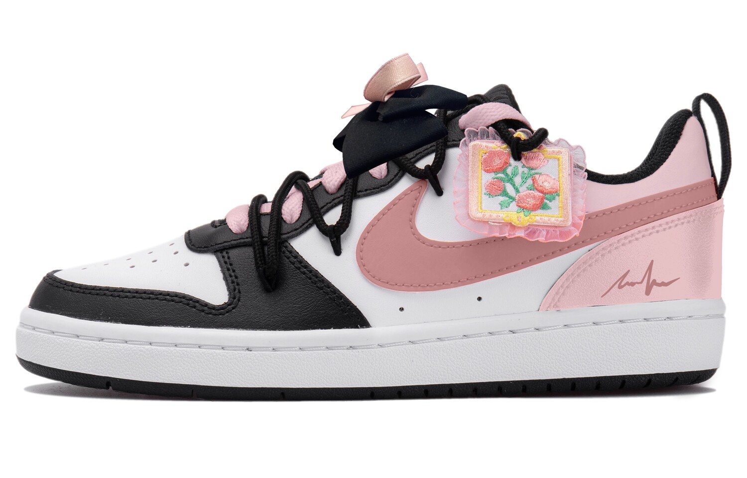 

Женские кроссовки для скейтбординга Nike Court Borough Low, Core Black / Cloud White / Team Shock Pink 2