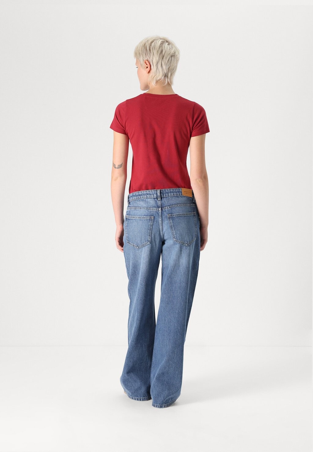 

Джинсы прямого кроя LOW WIDE Gina Tricot, синий