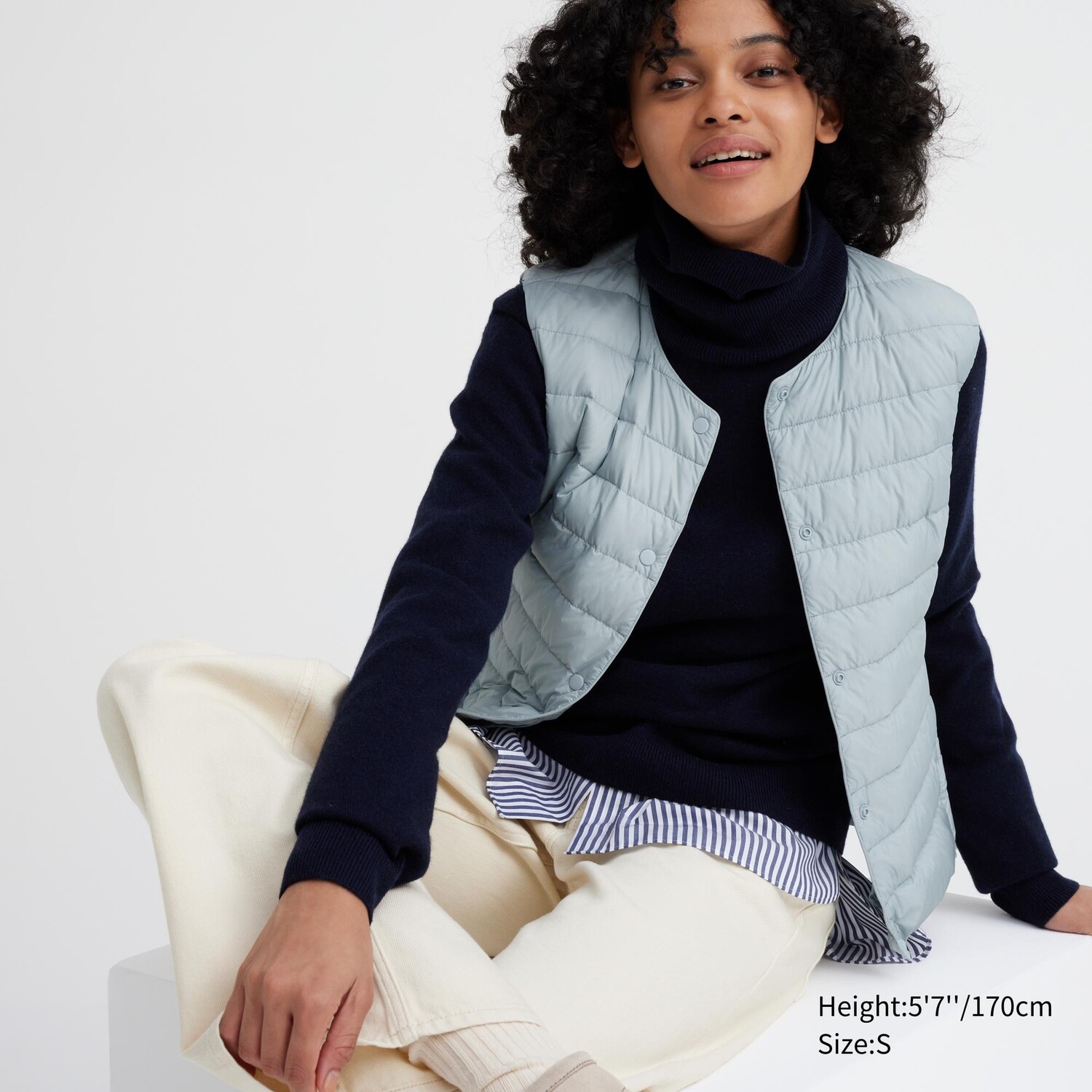 

Жилет Uniqlo женский пуховый, светлый синий