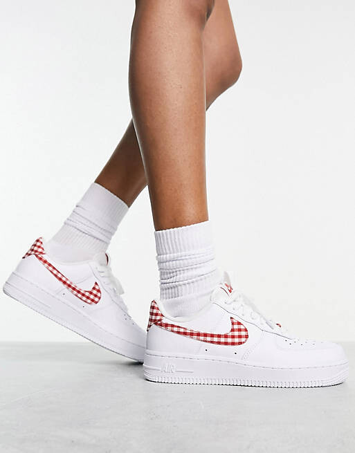 

Бело-красные кроссовки в мелкую клетку Nike Air Force 1 '07