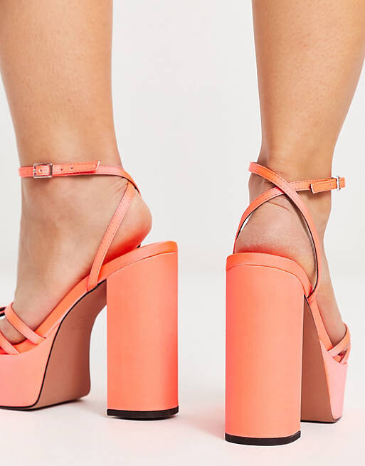 

Оранжевые атласные босоножки на платформе ASOS DESIGN Wide Fit Nate