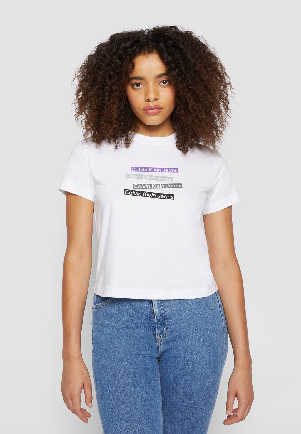 

футболка с принтом ЭКСКЛЮЗИВНАЯ ДЕТСКАЯ ФУТБОЛКА LOGO TAPE GRAPHIC Calvin Klein Jeans, ярко-белая, Белый