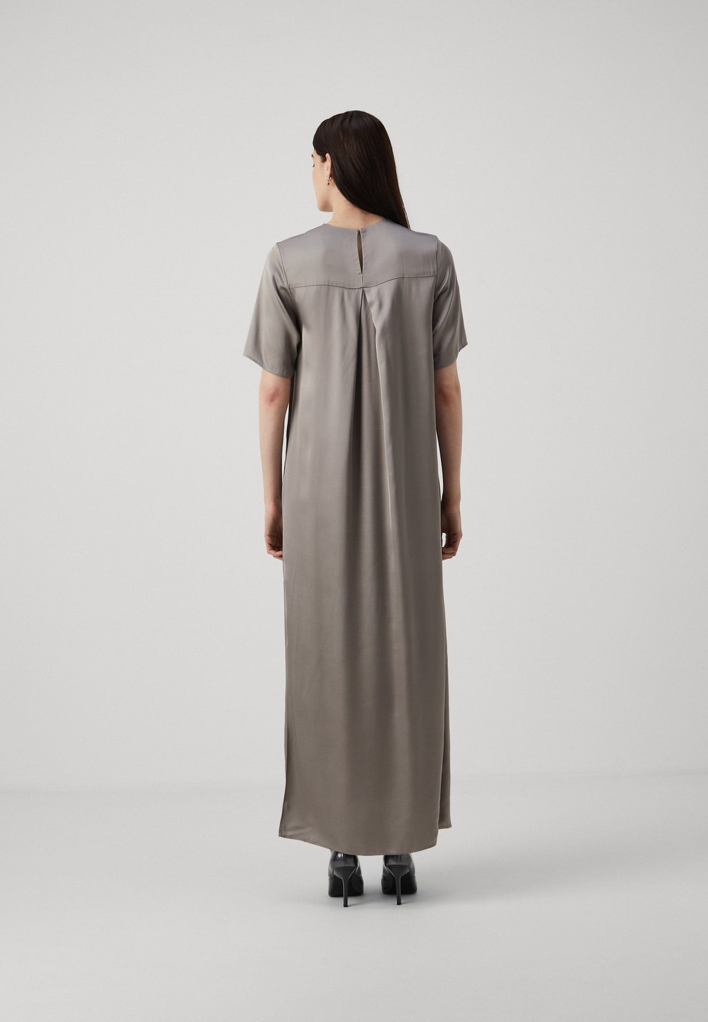 

Платье макси LONG DRESS Samsøe Samsøe, серый