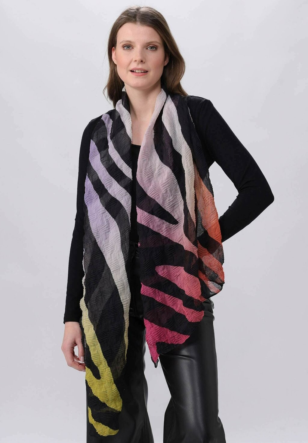 

Шарф ANIMAL ZEBRA STRIPES FRAAS, дива розовый