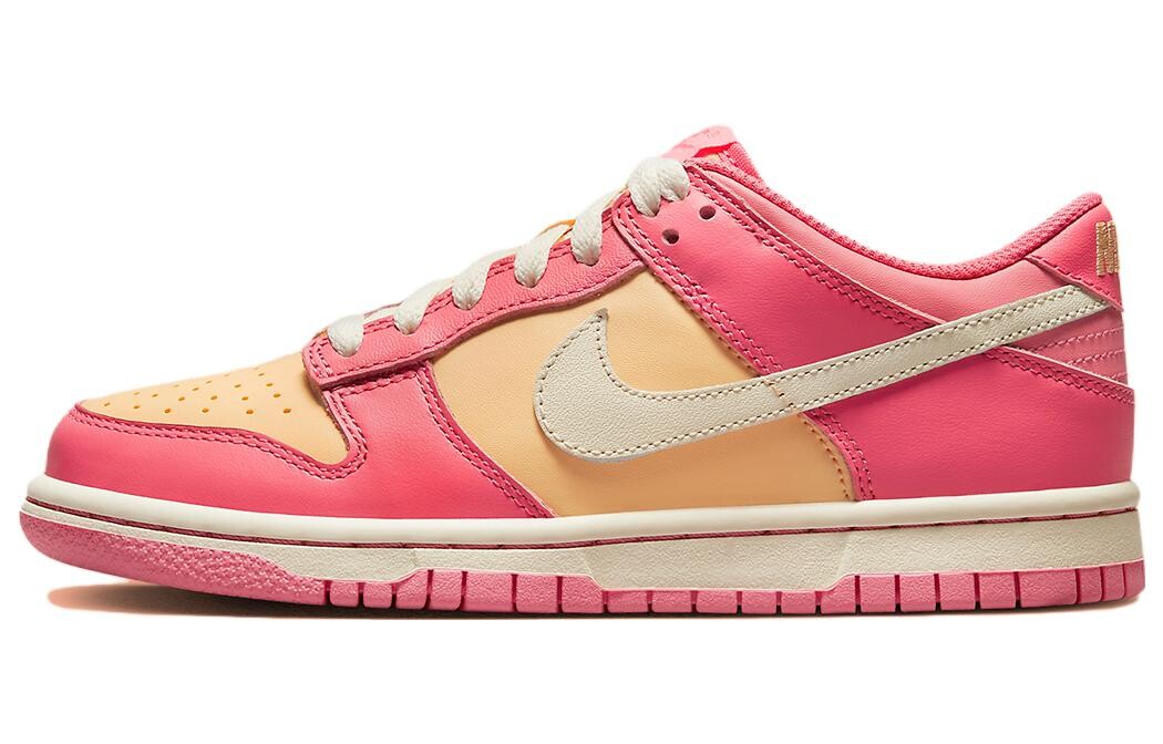 

Кроссовки Nike Dunk Low, клубнично-персиковый крем