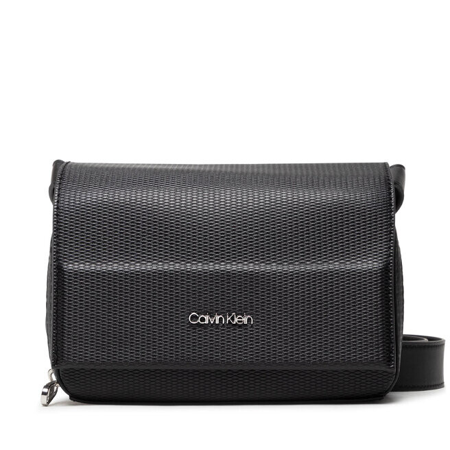 

Сумка Calvin Klein MinimalismFunc Camera, черный