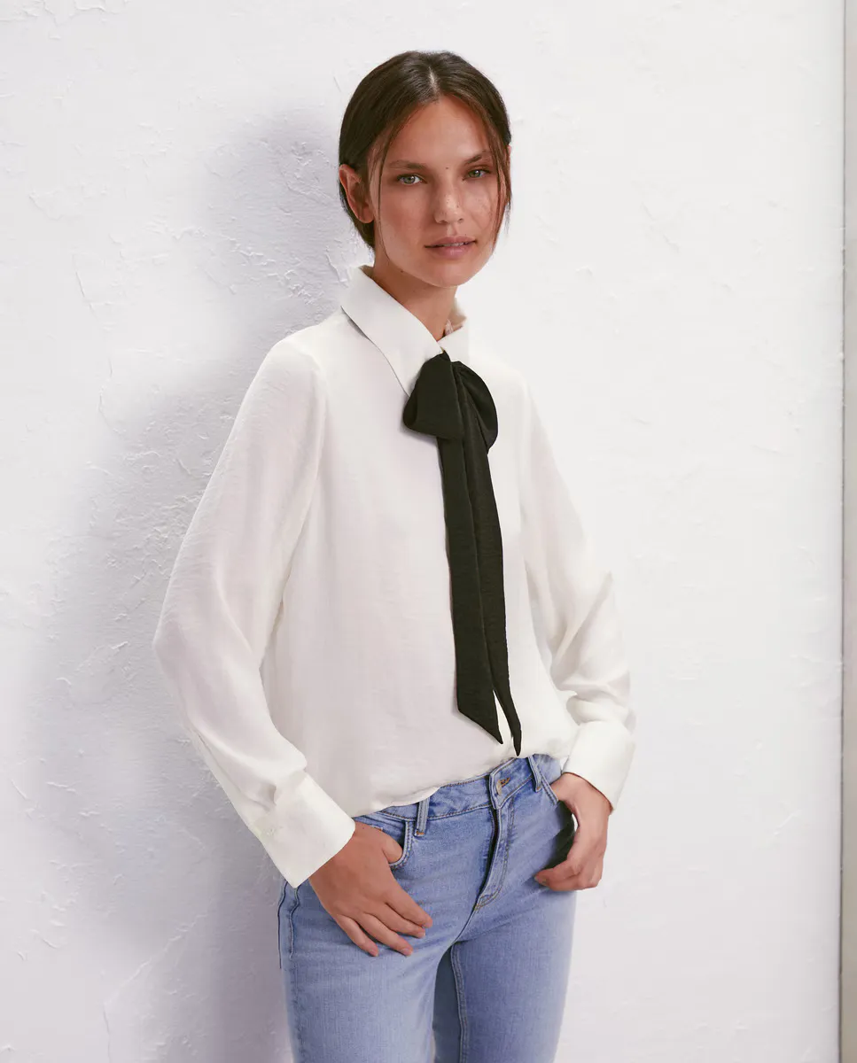 

Женская рубашка с длинным рукавом и бантом Easy Wear, цвет Blanco roto