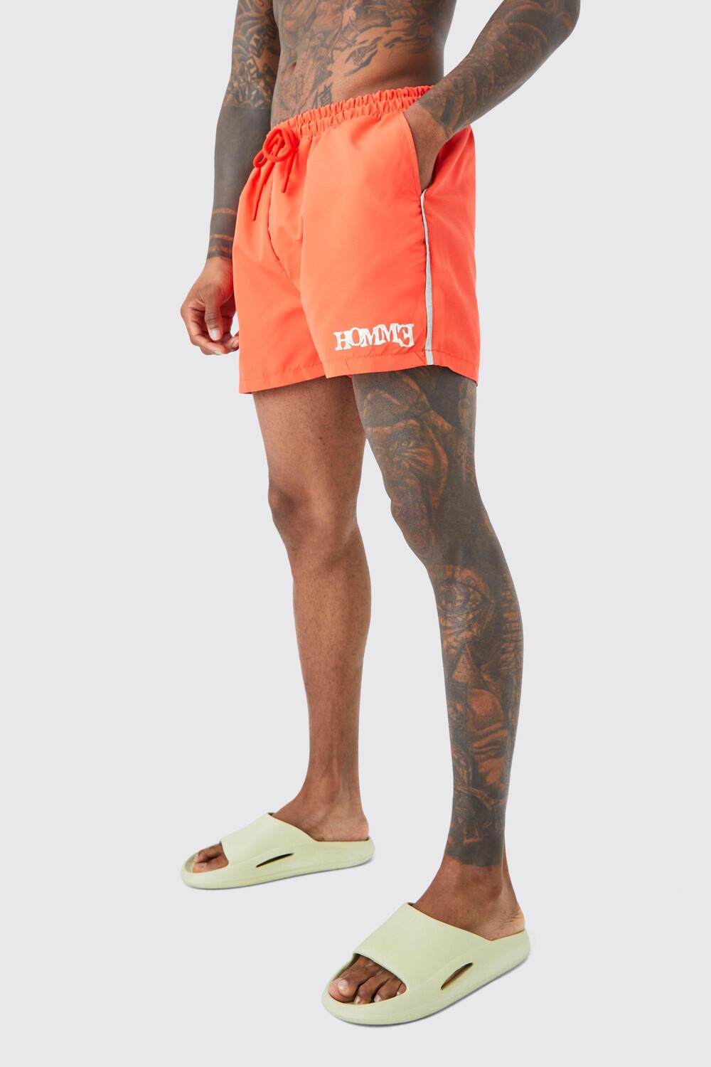 

Короткие шорты для плавания homme с канатом Boohoo, красный