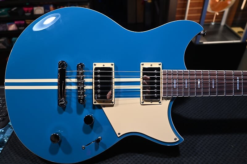 

Электрогитара Yamaha Revstar Professional RSP20 - Swift Blue #222E