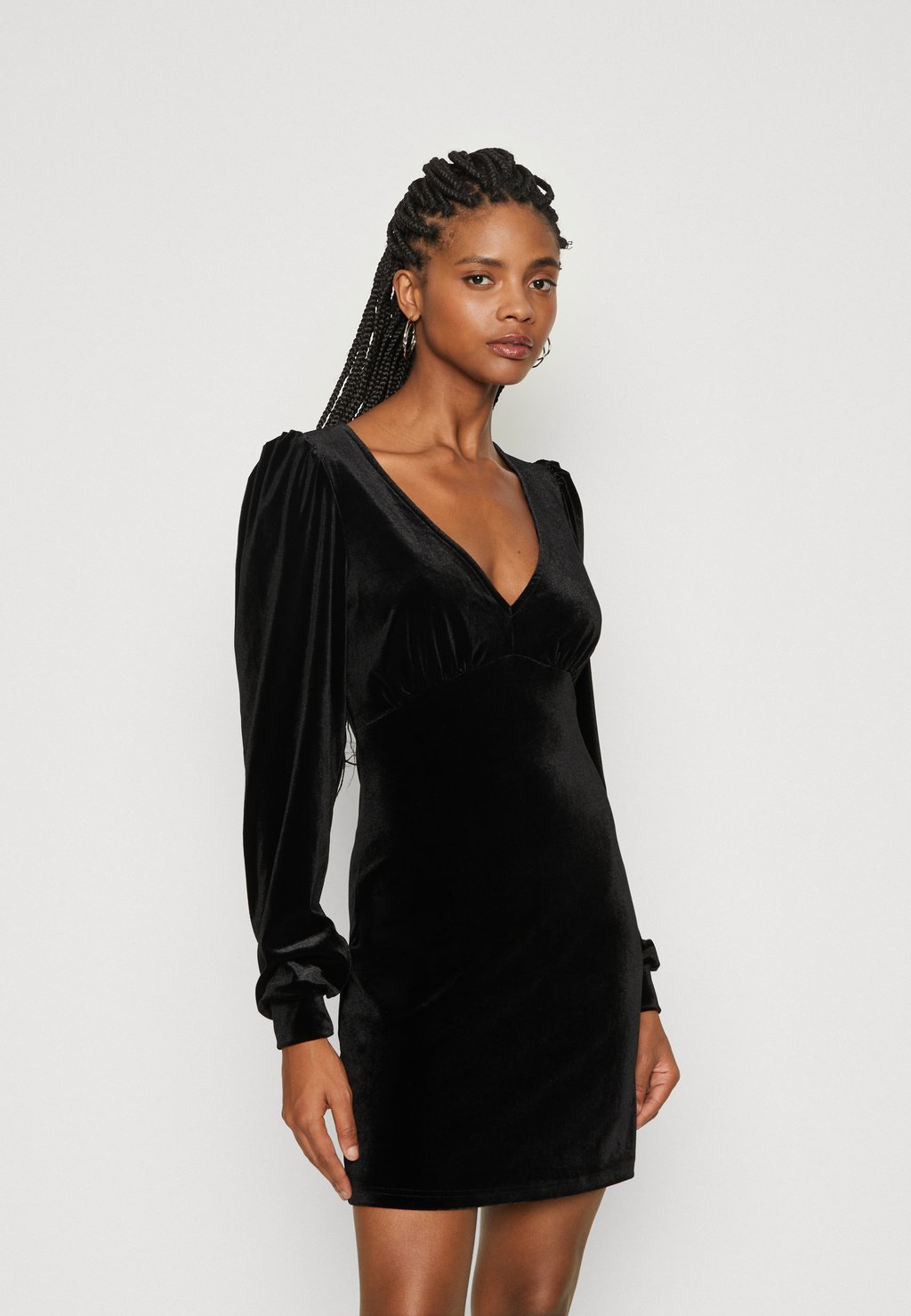 Элегантное платье Onlsmooth V Neck Dress ONLY, черный
