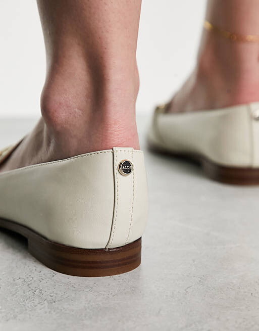 

Кремовые туфли на плоской подошве с окантовкой ALDO Kyah