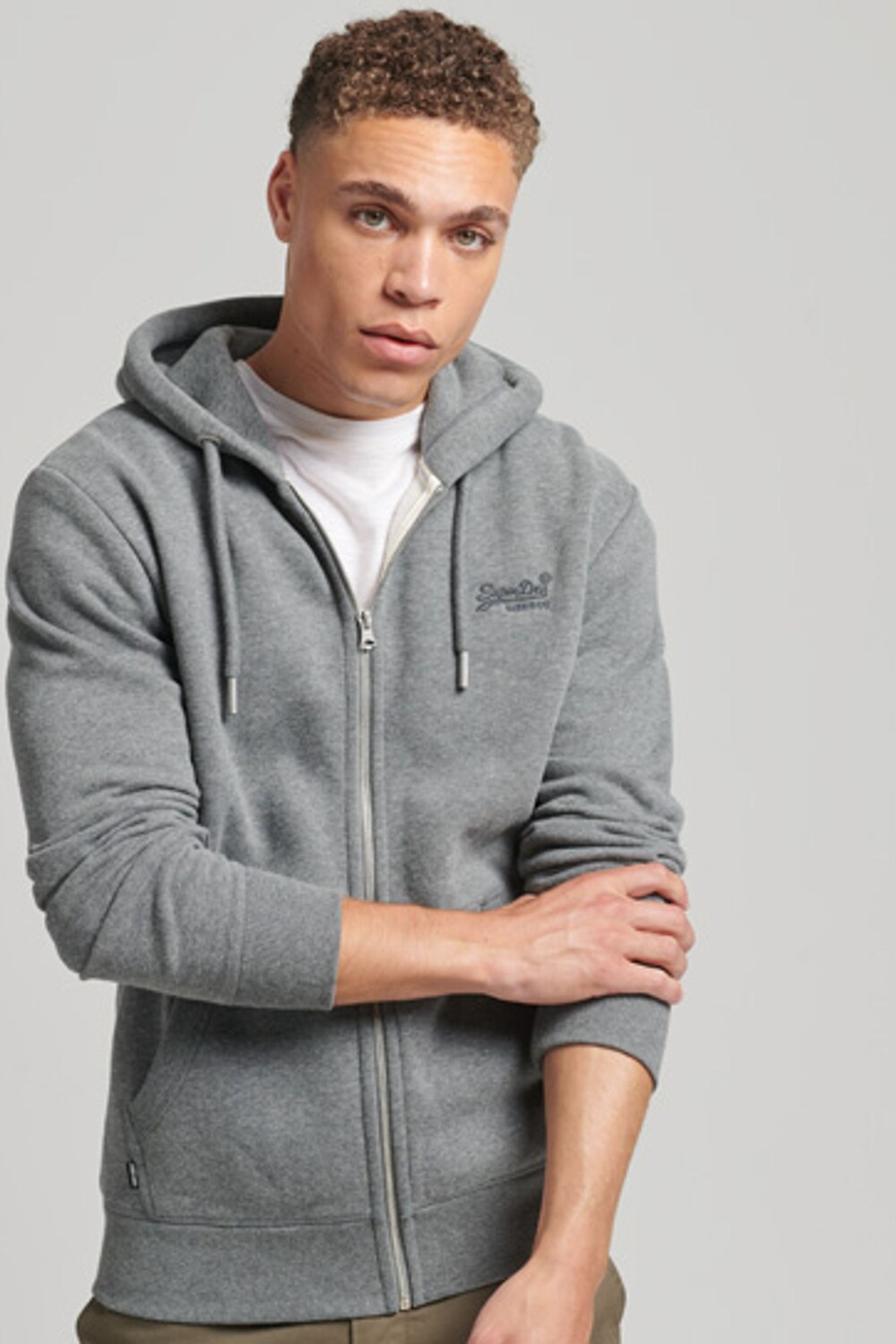 

Винтажная толстовка с тисненым логотипом и застежкой-молнией Superdry, серый