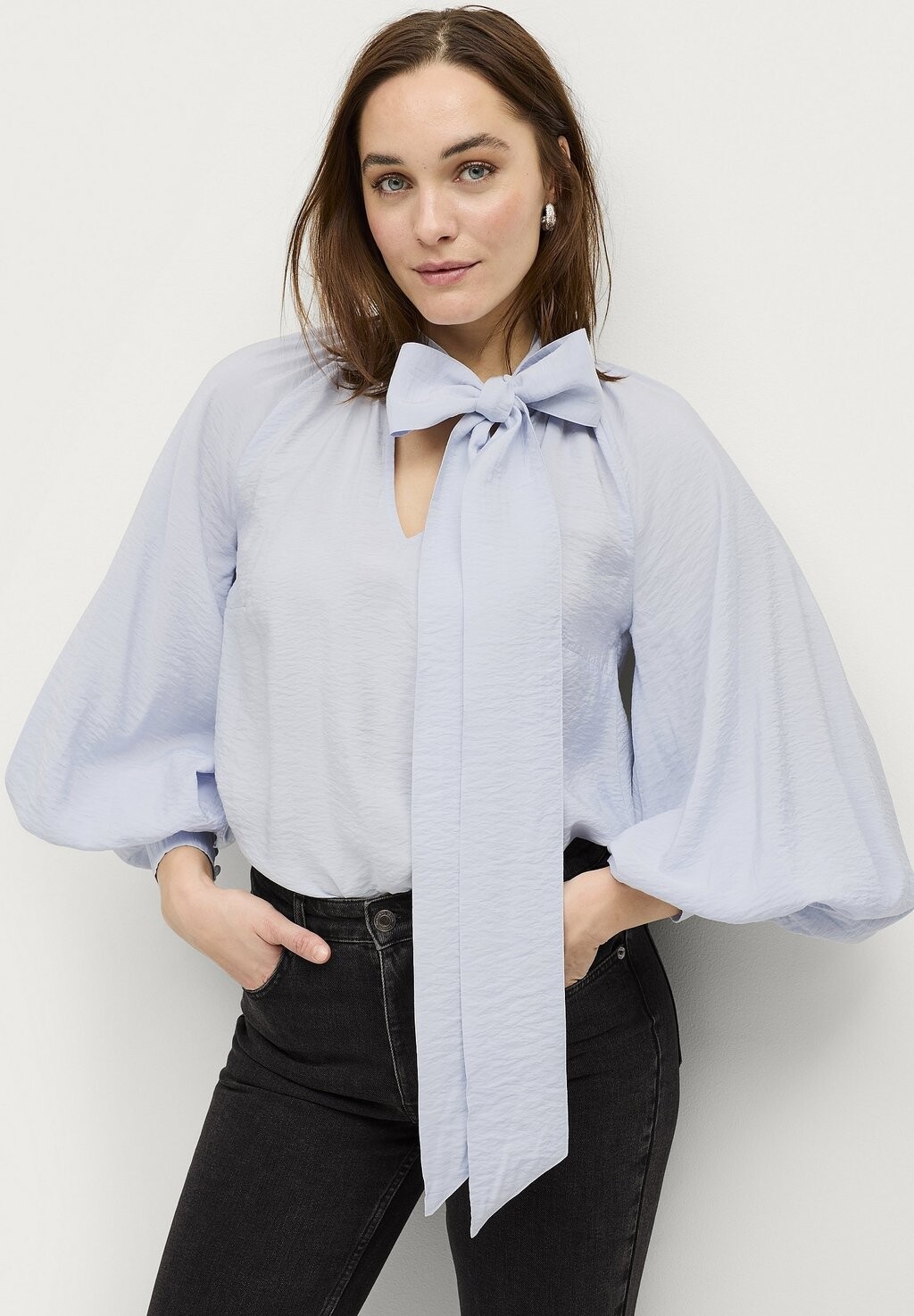 

Блузка ANDREA Ellos Collection, цвет hellblau