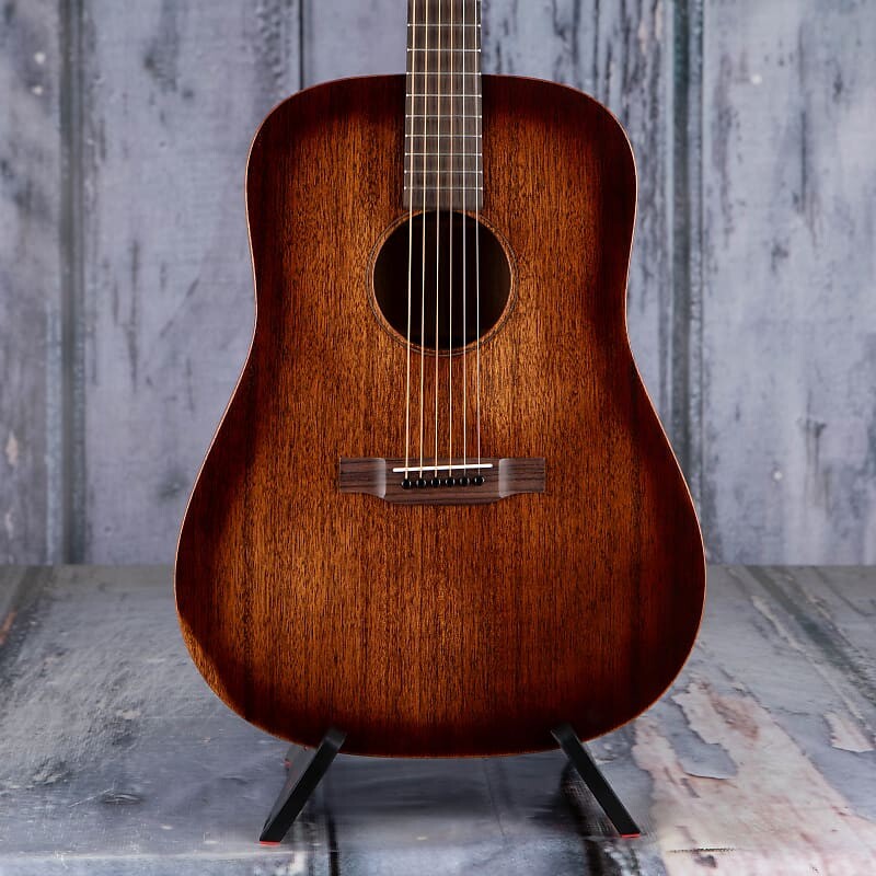 Акустическая гитара Martin D-15M StreetMaster Dreadnought, Mahogany Burst акустическая гитара 2023 cf martin d 15m streetmaster dreadnought acoustic guitar