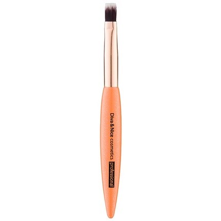 

Профессиональная кисть для губ Diva & Nice Cosmetics MAX 530/11 — 1 шт.