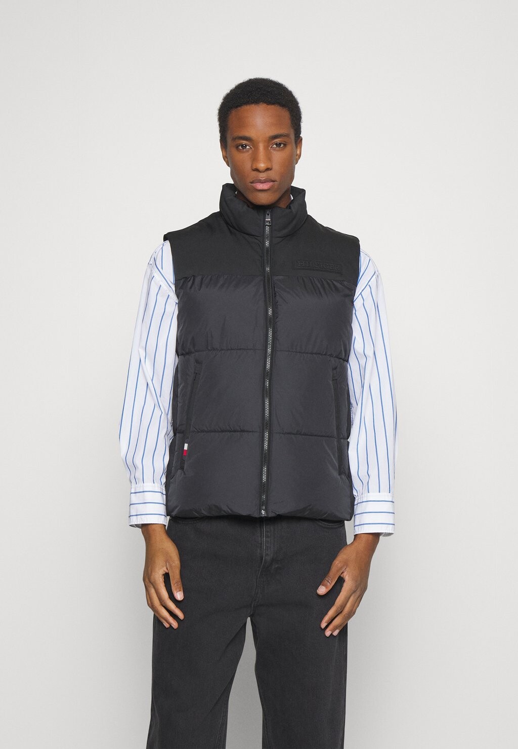 

Жилет Tommy Hilfiger