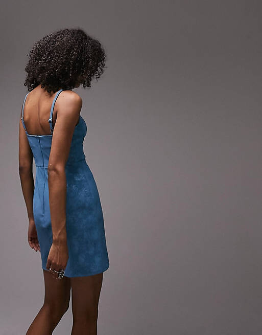 

Голубое платье мини из фактурной искусственной кожи Topshop, Синий