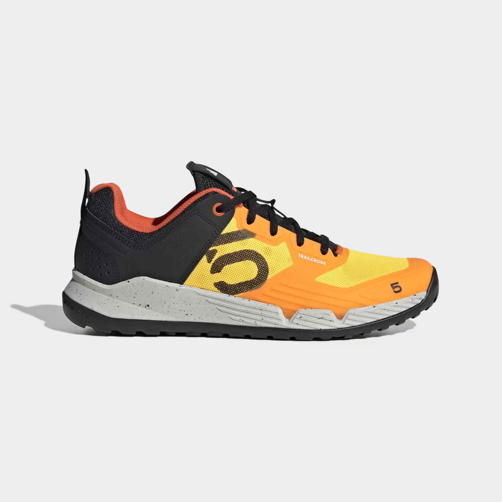 

Кроссовки Five Ten Trailcross XT Adidas, цвет Solar Gold/Core Black/Impact Orange